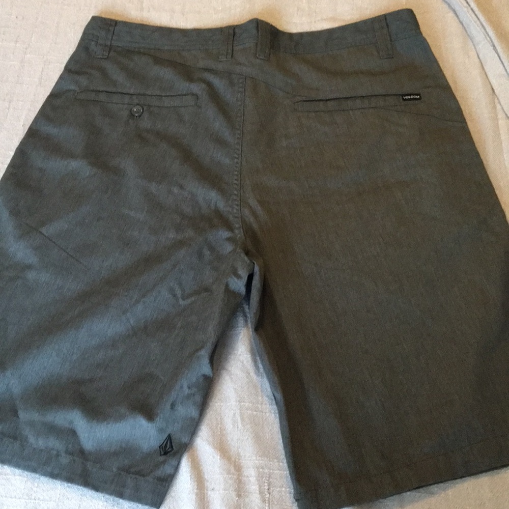 Volcom Men’s Heather Grey Board Shorts